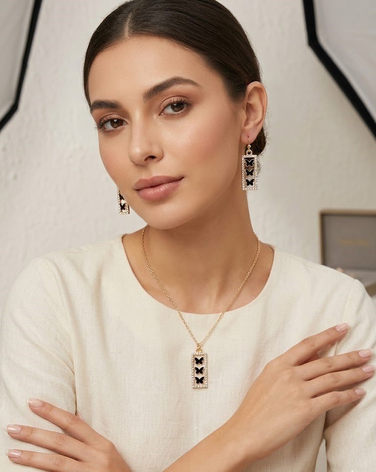 Elegant Butterfly Necklace & Earrings Set