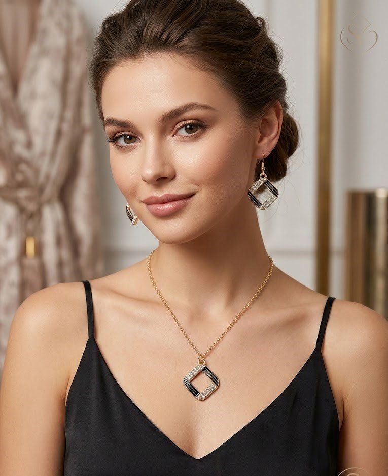 Beautiful Square Necklace and Earrings Set
