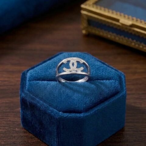 Elegant Double C Crystal Ring