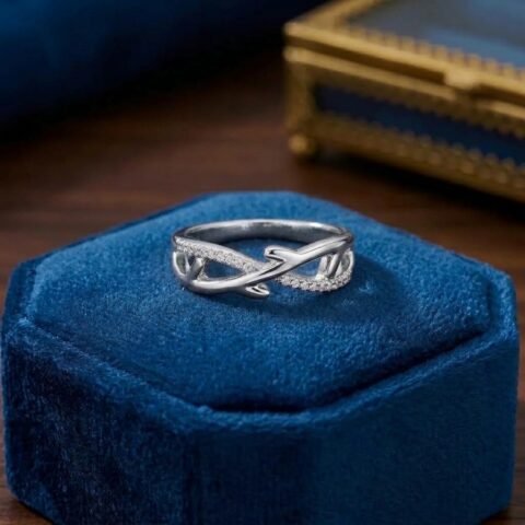 Elegant Interlocking Crystal Ring